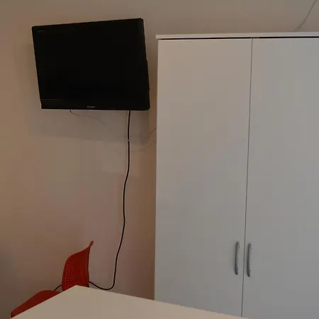 Leon Apartmán